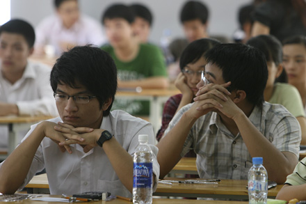 Học phí đại học: Chờ dấu đỏ sẽ tăng